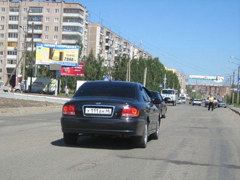 Фотография рекламного носителя, тип: Билборд 3x6, адрес: Юности ул., д.14 Х Ленинградский пр-т., Нижний Тагил, Свердловская область, Россия. Сторона B №484489