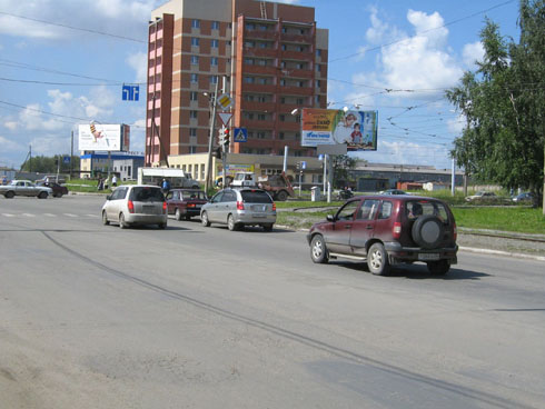 Фотография рекламного носителя, тип: Билборд 3x6, адрес: Юности ул., д.45 Х Ленинградский пр-т., Нижний Тагил, Свердловская область, Россия. Сторона A1 №484490