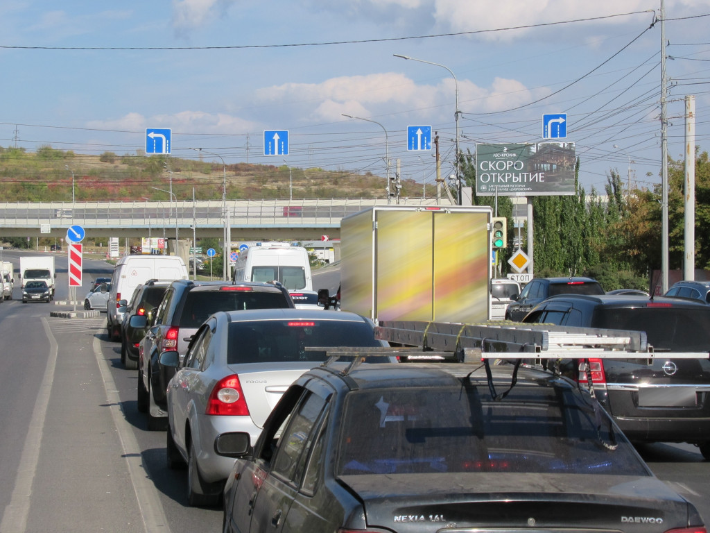 Фотография рекламного носителя, тип: Билборд 3x6, адрес: Рокоссовского ул. Х Качинцев ул., Волгоград, Волгоградская область, Россия. Сторона A №1000632