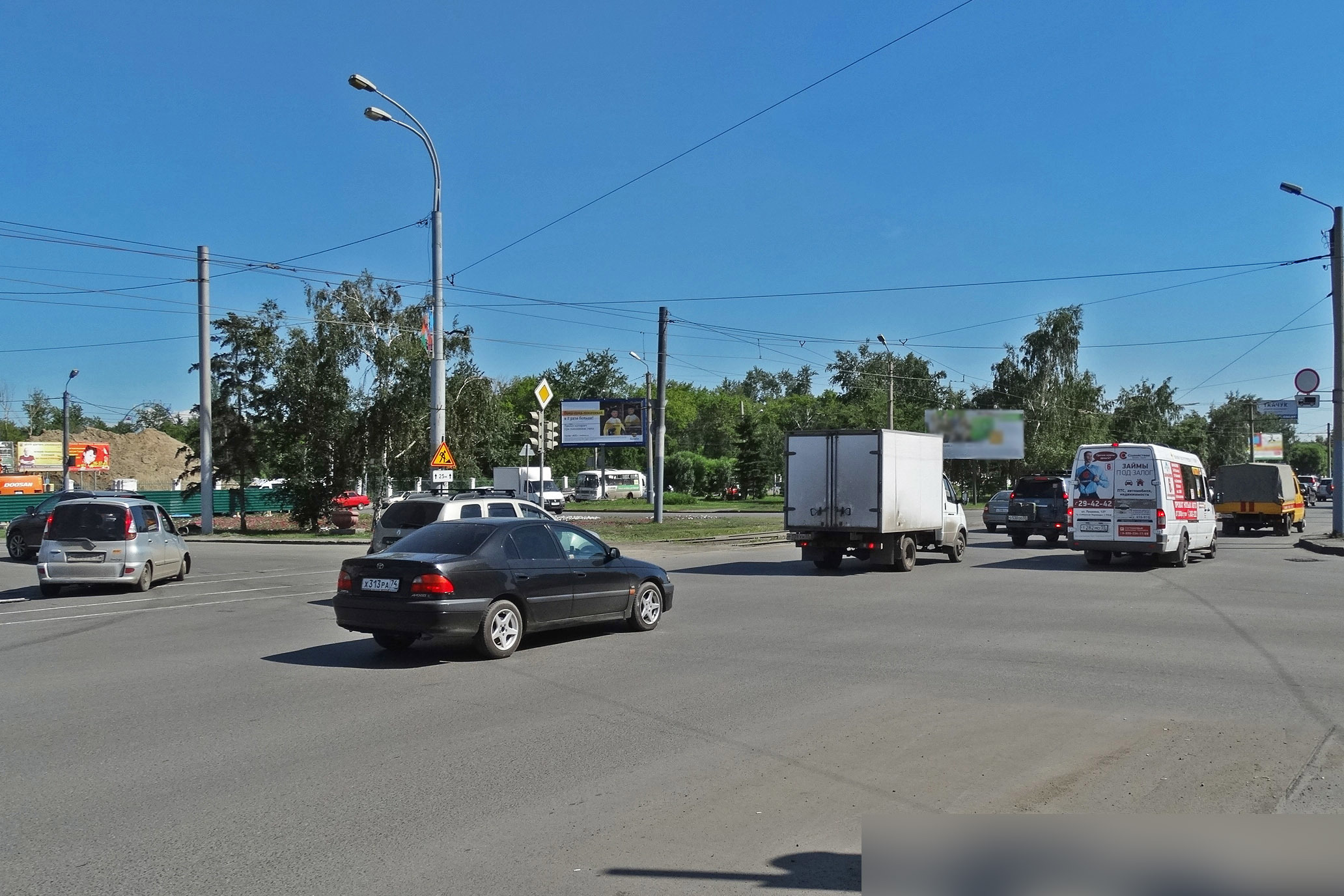 Фотография рекламного носителя, тип: Билборд 3x6, адрес: Б. Хмельницкого ул. Х Масленникова ул., Омск, Омская область, Россия. Сторона Б №326061