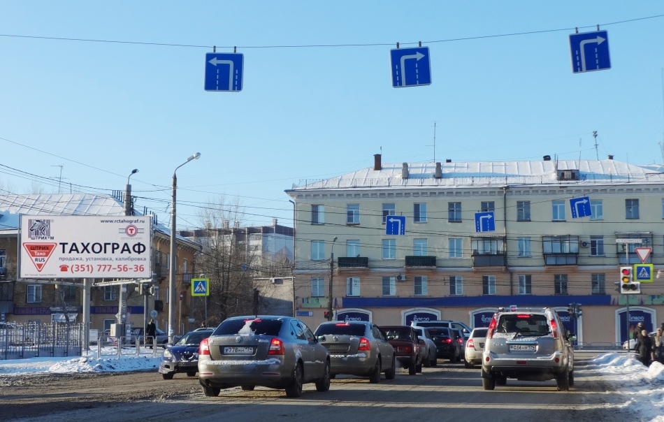 Фотография рекламного носителя, тип: Билборд 3x6, адрес: Каслинская ул. Х Кожзаводская ул., Челябинск, Челябинская область, Россия. Сторона C №659356