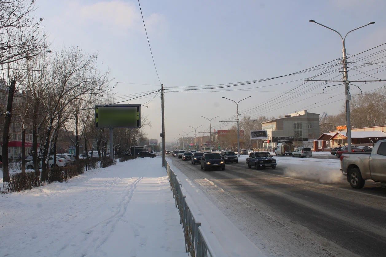 Фотография рекламного носителя, тип: Билборд 3x6, адрес: им. Газеты Красноярский рабочий пр-т., д.105, Красноярск, Красноярский край, Россия. Сторона Б1-Б3 №981360