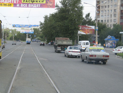 Фотография рекламного носителя, тип: Билборд 3x6, адрес: Островского ул., супермаркет Кировский, Нижний Тагил, Свердловская область, Россия. Сторона A №483735
