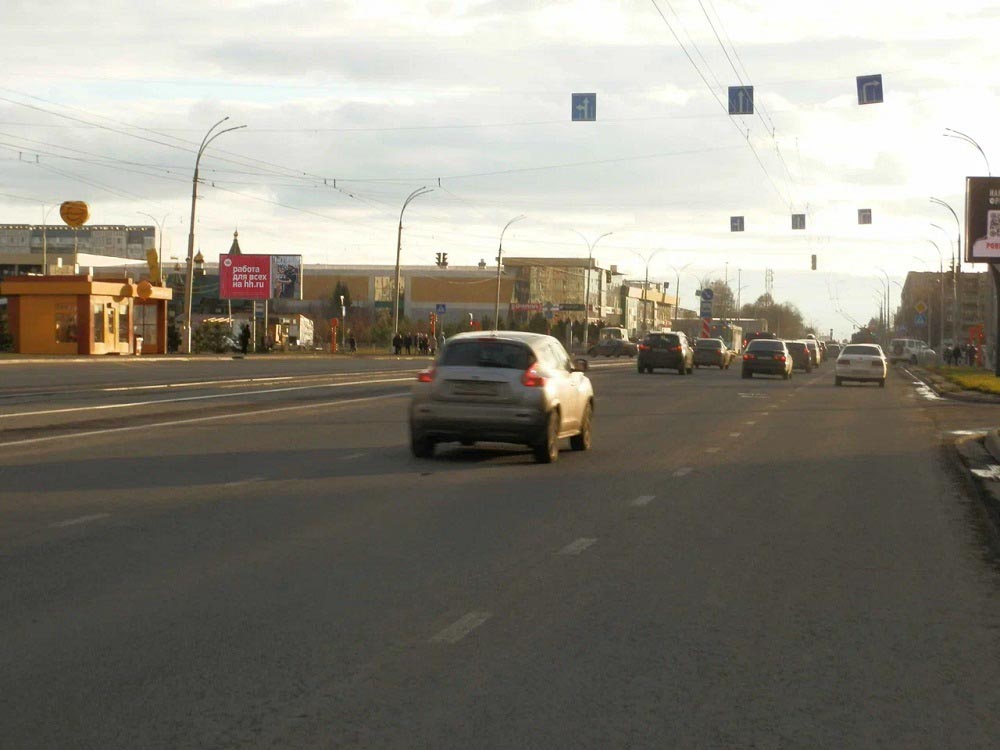 Фотография рекламного носителя, тип: Билборд 3x6, адрес: Шахтеров пр-т. Х Кузбасский пр-т., Кемерово, Кемеровская область, Россия. Сторона Б1-Б3 №1051907