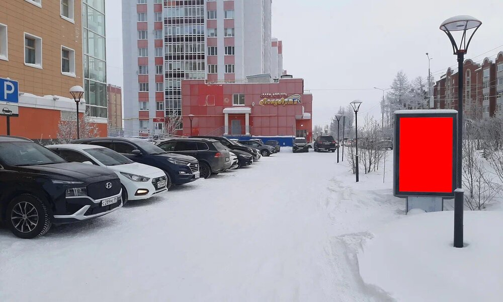 Фотография рекламного носителя, тип: Остановка 1.8x1.2, адрес: Республики ул., д.73, поз.3, Салехард, Ямало-Ненецкий автономный округ, Россия. Сторона А1-А6 №1075679