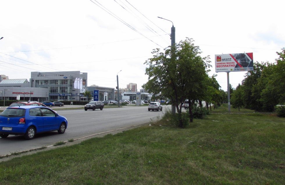 Фотография рекламного носителя, тип: Билборд 3x6, адрес: Братьев Кашириных ул., д.130, Челябинск, Челябинская область, Россия. Сторона A №392228