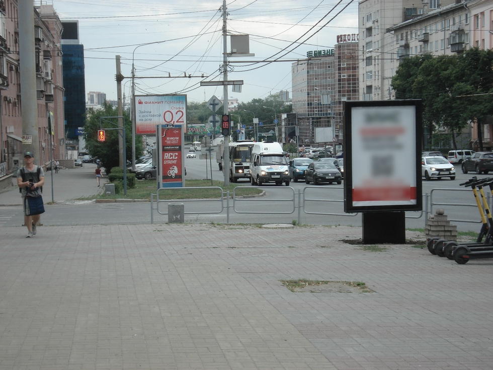 Фотография рекламного носителя, тип: Ситиформат 1.8x1.2, адрес: Ленина пр-т. X 3 Интернационала ул., д.3, Челябинск, Челябинская область, Россия. Сторона В №1013643