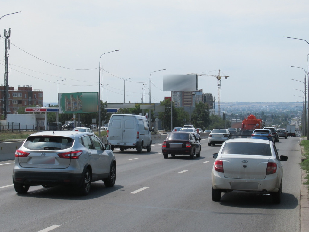 Фотография рекламного носителя, тип: Билборд 3x6, адрес: Университетский пр-т., 150м до Прямой ул., Волгоград, Волгоградская область, Россия. Сторона Б №1051532