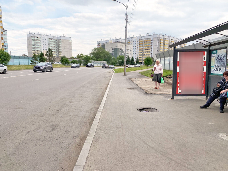 Фотография рекламного носителя, тип: Остановка 1.8x1.2, адрес: Водопьянова ул., напротив Алексеева ул., д.13, Красноярск, Красноярский край, Россия. Сторона А №1046537