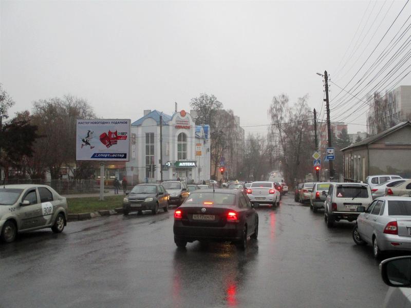 Фотография рекламного носителя, тип: Ситиборд 2.7x3.7, адрес: Садовая ул., д.23 Х Димитрова ул., д.37Б, Курск, Курская область, Россия. Сторона В №588141