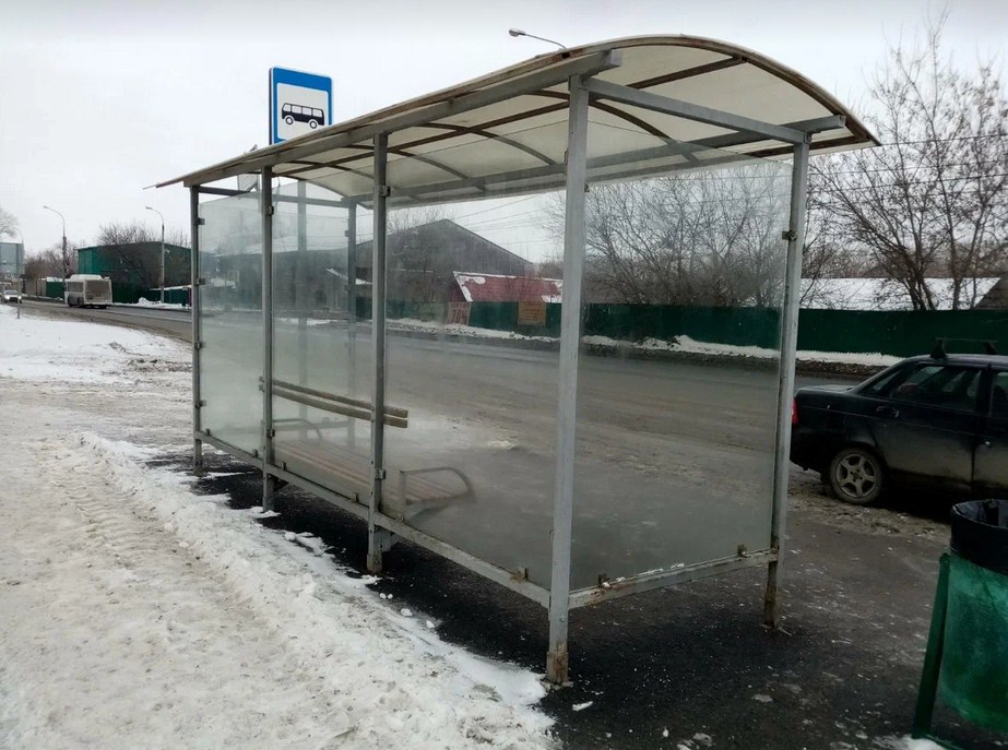 Фотография рекламного носителя, тип: Остановка 1.8x1.2, адрес: Авроры ул., д.60, ост. Партизанская, Самара, Самарская область, Россия. Сторона А4 №975310