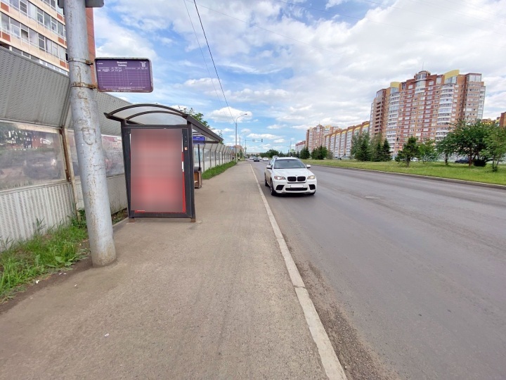 Фотография рекламного носителя, тип: Остановка 1.8x1.2, адрес: Алексеева ул., д.22, остановка "Водолей", Красноярск, Красноярский край, Россия. Сторона Б №1046550