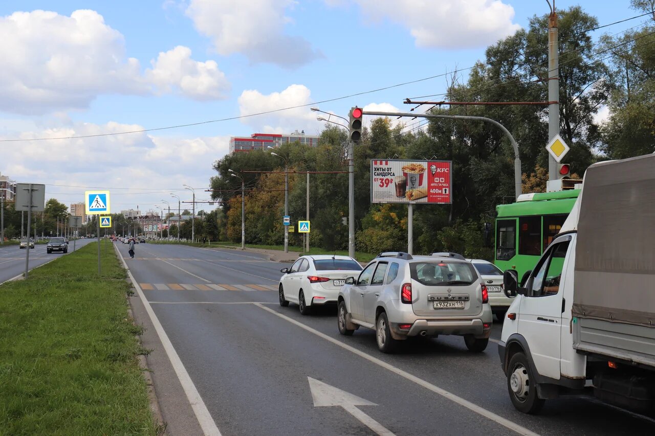 Фотография рекламного носителя, тип: Билборд 3x6, адрес: Поперечно-Базарная ул. Х Краснококшайская ул., Казань, Республика Татарстан, Россия. Сторона A1-A3 №855216
