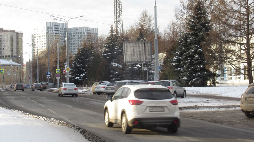 Фотография рекламного носителя, тип: Ситиборд 2.7x3.7, адрес: Революции ул., д.27, Пермь, Пермский край, Россия. Сторона A1-A3 №755865