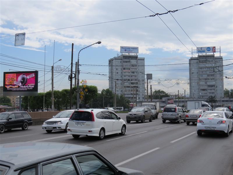 Фотография рекламного носителя, тип: Билборд 3x6, адрес: Предмостная пл. Х Коммунальный мост, Красноярск, Красноярский край, Россия. Сторона Bh1-Bh4 №992719