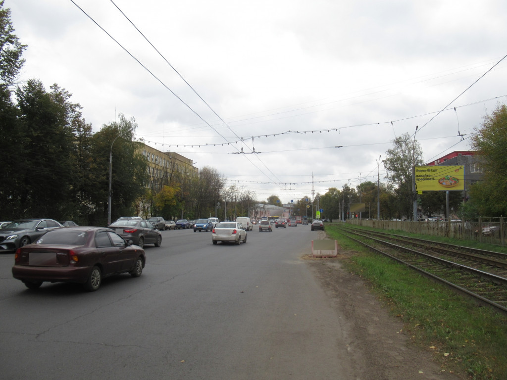 Фотография рекламного носителя, тип: Билборд 3x6, адрес: Октября пр-т. Х Чкалова ул., д.2, Ярославль, Ярославская область, Россия. Сторона А №486102