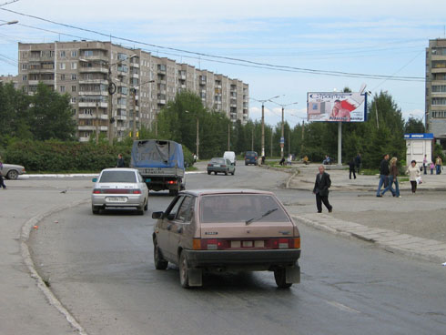 Фотография рекламного носителя, тип: Билборд 3x6, адрес: Зари ул., д.21 Х Вагоностроителей пр-т., Нижний Тагил, Свердловская область, Россия. Сторона A №484495