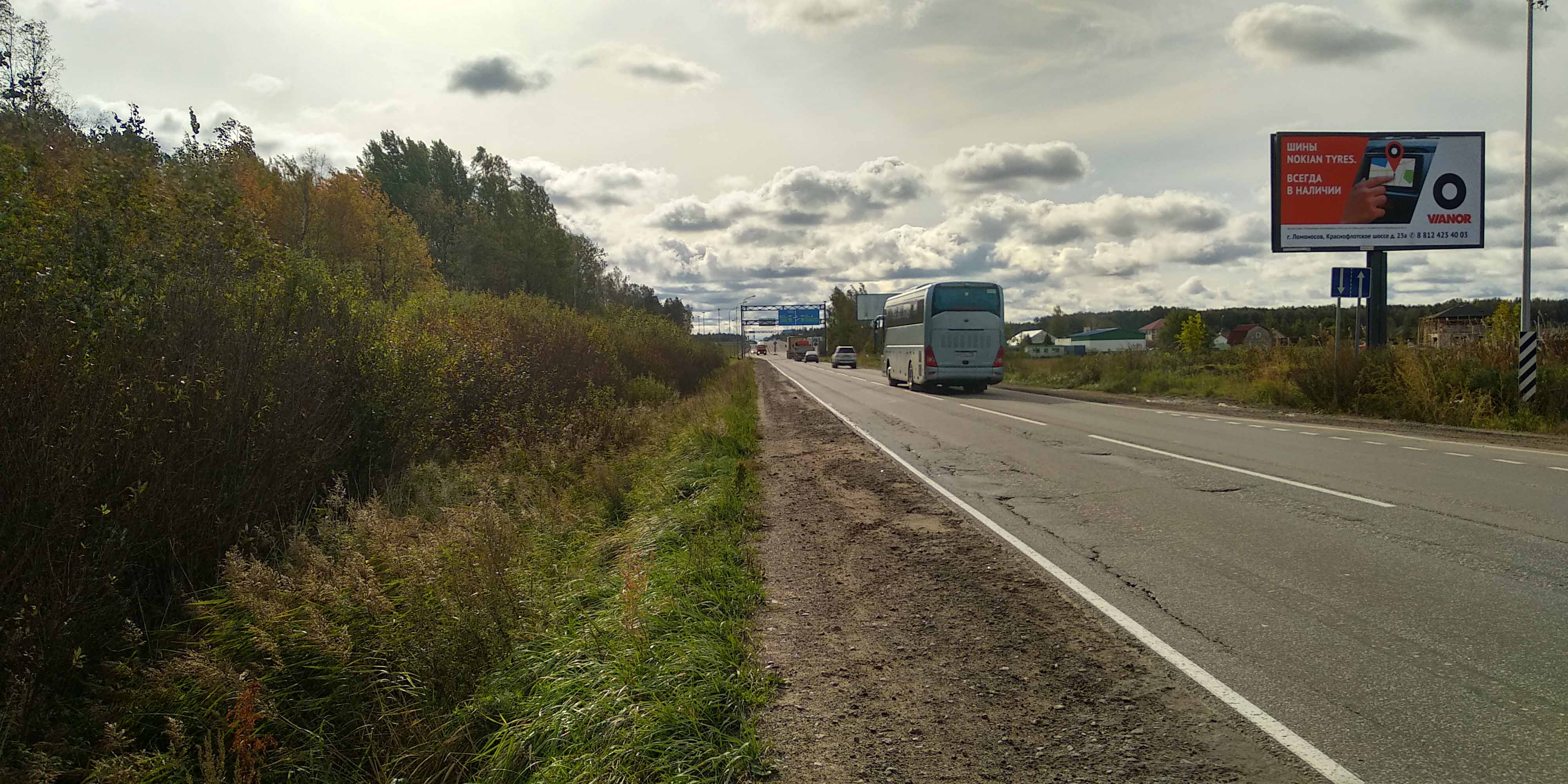 Фотография рекламного носителя, тип: Билборд 3x6, адрес: Ропшинское ш., 8 500м, Санкт-Петербург, Россия. Сторона А №665979