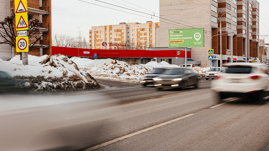 Фотография рекламного носителя, тип: Билборд 3x6, адрес: М. Павлова ул., Дом ветеранов, Чебоксары, Республика Чувашия, Россия. Сторона B №740870
