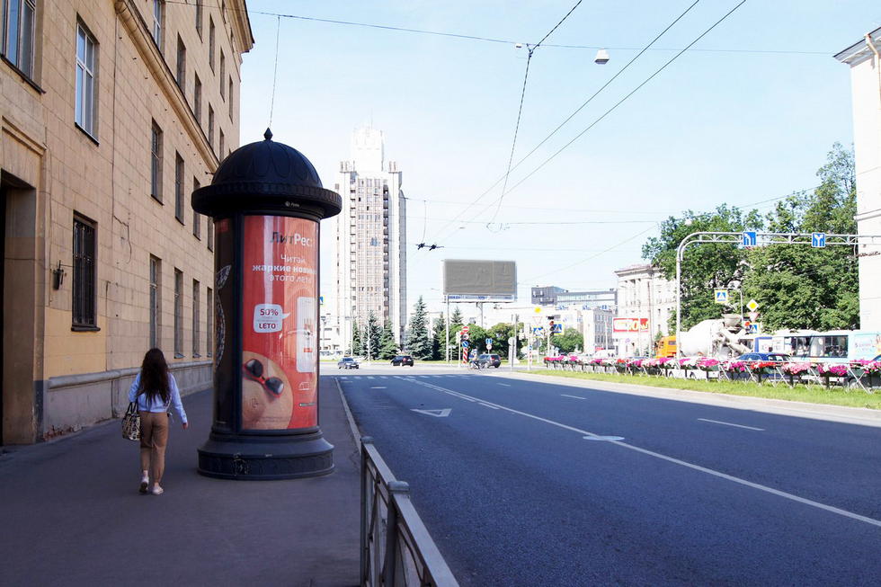 Фотография рекламного носителя, тип: Пиллар 3x1.4, адрес: Кантемировская ул., д.16 Х Большой Сампсониевский пр-т., Санкт-Петербург, Россия. Сторона Б №707000