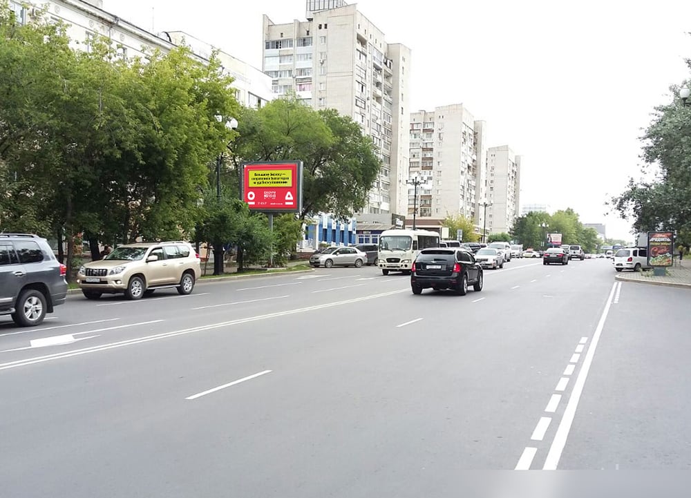 Фотография рекламного носителя, тип: Ситиборд 2.7x3.7, адрес: Ленина ул. Х Пушкина ул., Хабаровск, Хабаровский край, Россия. Сторона Б №652166