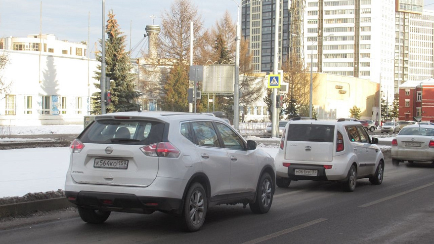 Фотография рекламного носителя, тип: Ситиборд 2.7x3.7, адрес: Революции ул., д.27, Пермь, Пермский край, Россия. Сторона B №755866