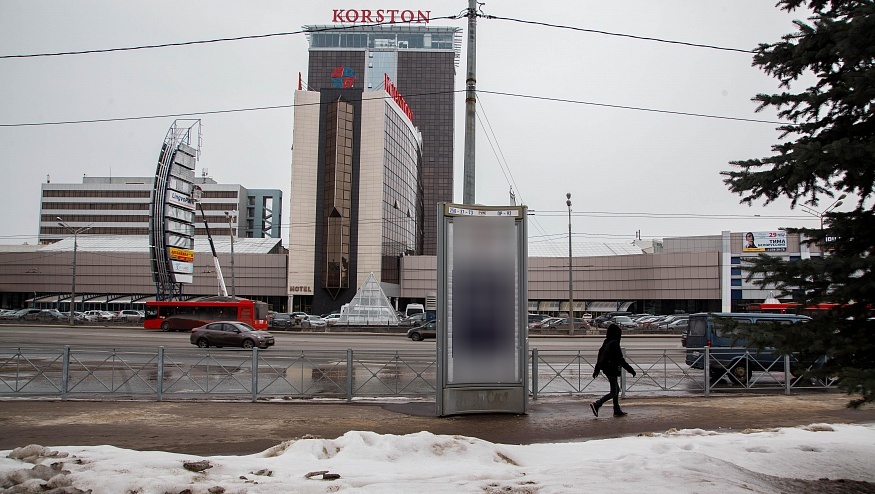 Фотография рекламного носителя, тип: Пиллар 3x1.4, адрес: Николая Ершова ул., д.2/1, Казань, Республика Татарстан, Россия. Сторона С №752134