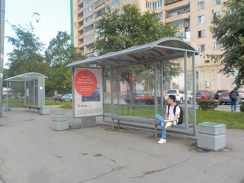 Фотография рекламного носителя, тип: Остановка 1.8x1.2, адрес: Гражданский пр-т. Х Непокоренных пр-т., д.16, Санкт-Петербург, Россия. Сторона A №1094374