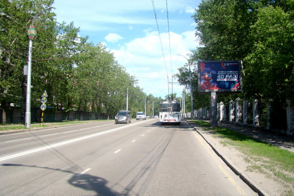 Фотография рекламного носителя, тип: Ситиборд 2.7x3.7, адрес: 1-ая Советская ул., д.176, Иркутск, Иркутская область, Россия. Сторона А №330435