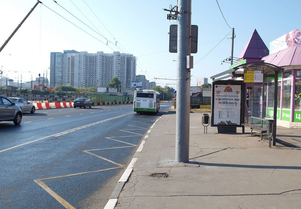 Фотография рекламного носителя, тип: Остановка 1.8x1.2, адрес: Дмитровское ш., Москва, Россия. Сторона А №334526