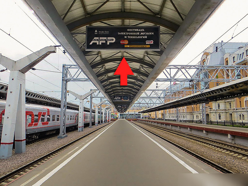 Фотография рекламного носителя, тип: Нестандартный ситиформат, адрес: Невский пр-т., д.85, платформа №6, поз.6, Санкт-Петербург, Россия. Сторона Б №987373