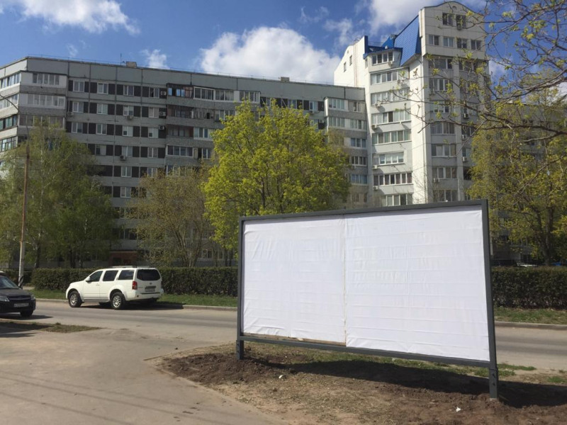 Фотография рекламного носителя, тип: Афиша 1.75x1.8, адрес: 40 лет Победы ул., д.76, остановка «14 квартал», Тольятти, Самарская область, Россия. Сторона A2 №1087905