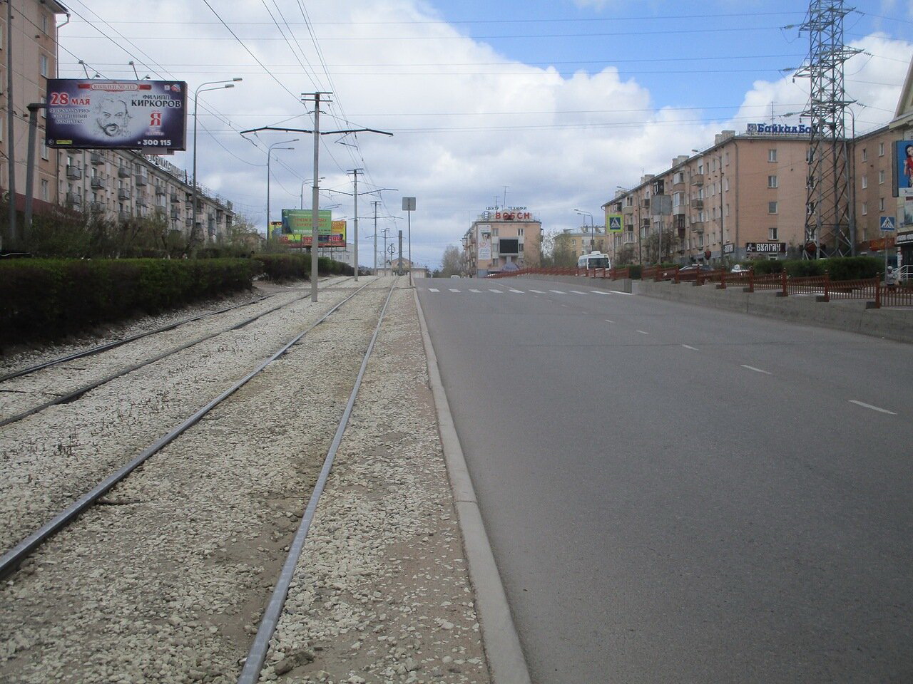 Фотография рекламного носителя, тип: Билборд 3x6, адрес: 50-летия Октября пр-т. Х Таймырская ул., Улан-Удэ, Республика Бурятия, Россия. Сторона В №697301