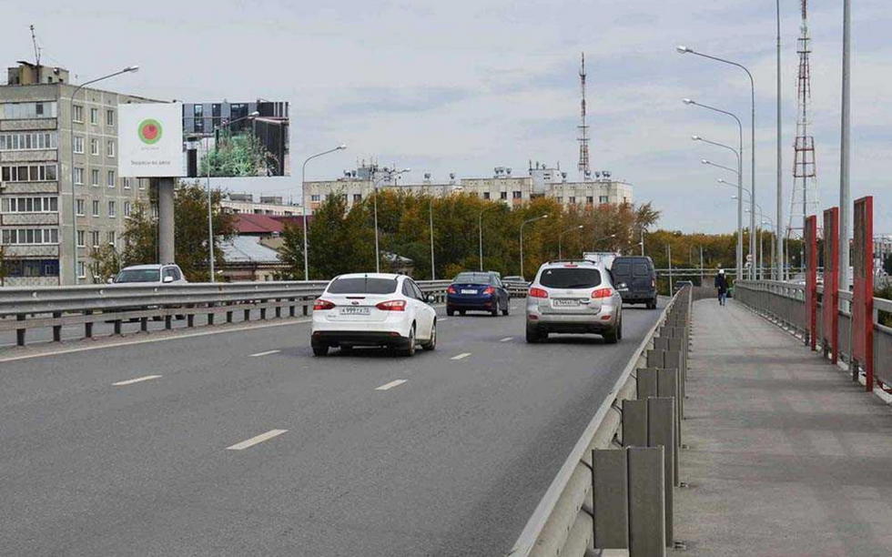 Фотография рекламного носителя, тип: Суперсайт 4x12, адрес: Пермякова ул. Х 50 лет ВЛКСМ ул., Тюмень, Тюменская область, Россия. Сторона Б №1023766