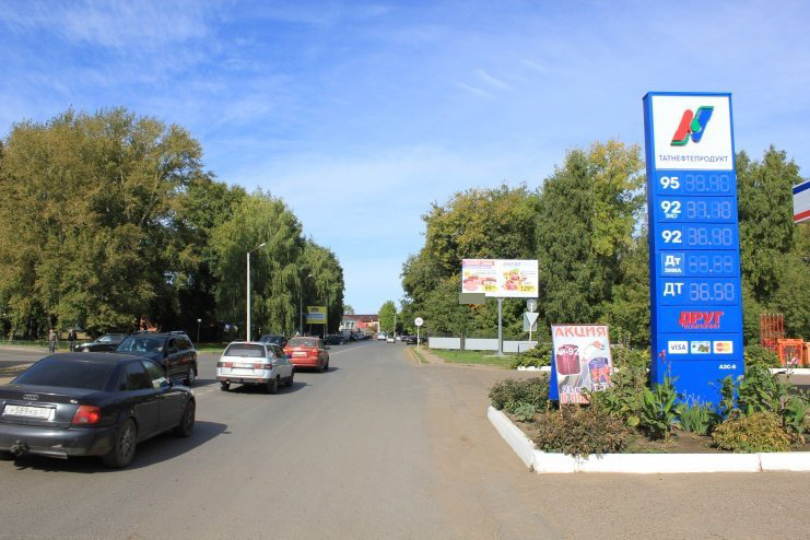 Фотография рекламного носителя, тип: Билборд 3x6, адрес: Чистополь г., К.Маркса ул., д.92, Казань, Республика Татарстан, Россия. Сторона A №685576