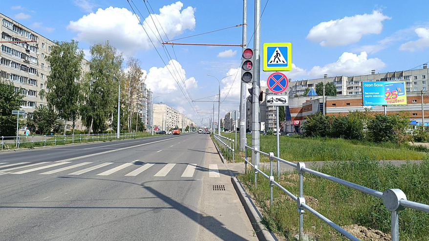 Фотография рекламного носителя, тип: Билборд 3x6, адрес: Гражданская ул., д.133/1 Х Тополиная ул., Чебоксары, Республика Чувашия, Россия. Сторона A №686172