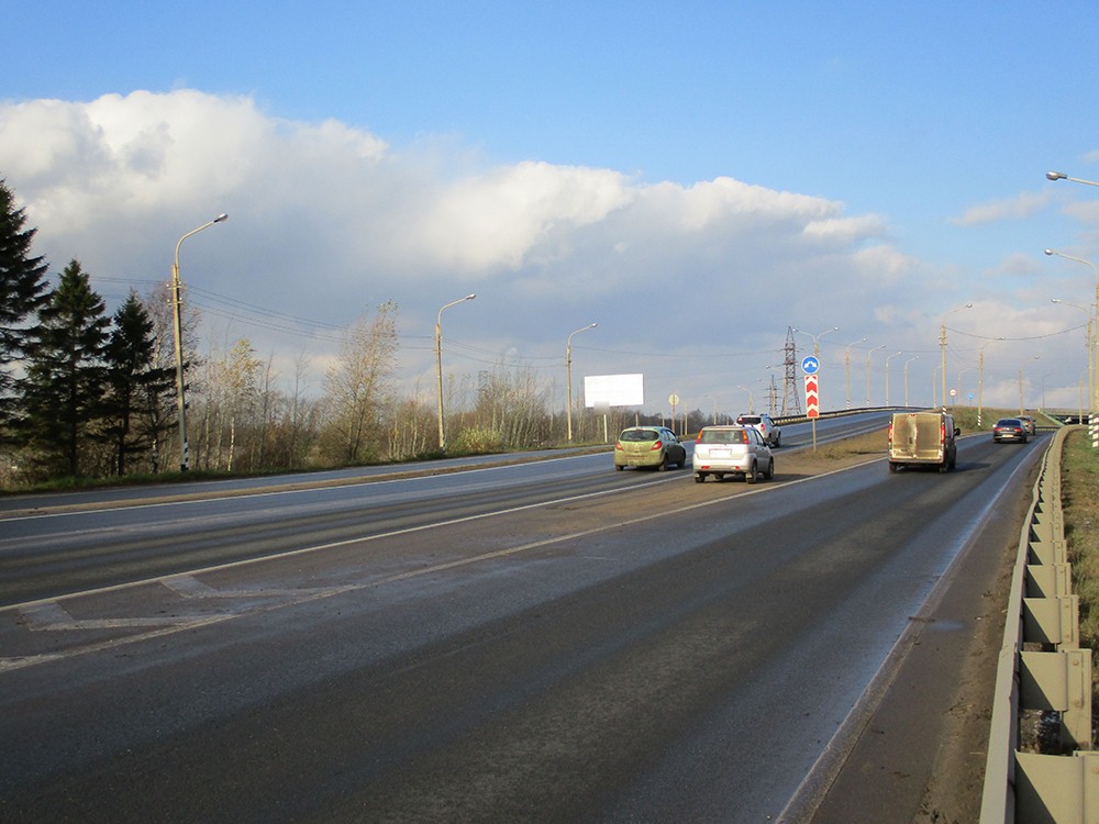 Фотография рекламного носителя, тип: Билборд 3x6, адрес: Кирилловское ш., 70м от Вологда Х Н.Ладога а/д., Череповец, Вологодская область, Россия. Сторона Б №644970