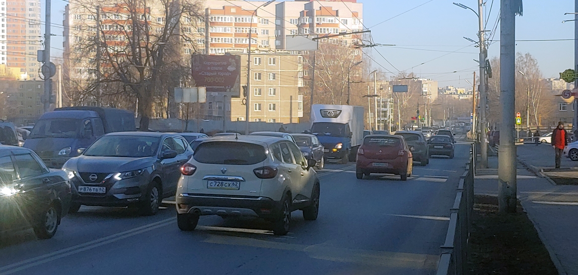 Фотография рекламного носителя, тип: Ситиборд 2.7x3.7, адрес: Гагарина ул. Х Дзержинского ул., Рязань, Рязанская область, Россия. Сторона Б1-Б6 №871125