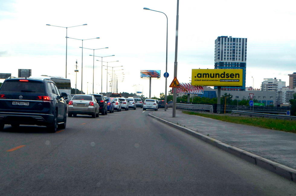 Фотография рекламного носителя, тип: Суперсайт 4x12, адрес: Луганская ул. Х Объездная а/д, поз.2, Екатеринбург, Свердловская область, Россия. Сторона А №943810