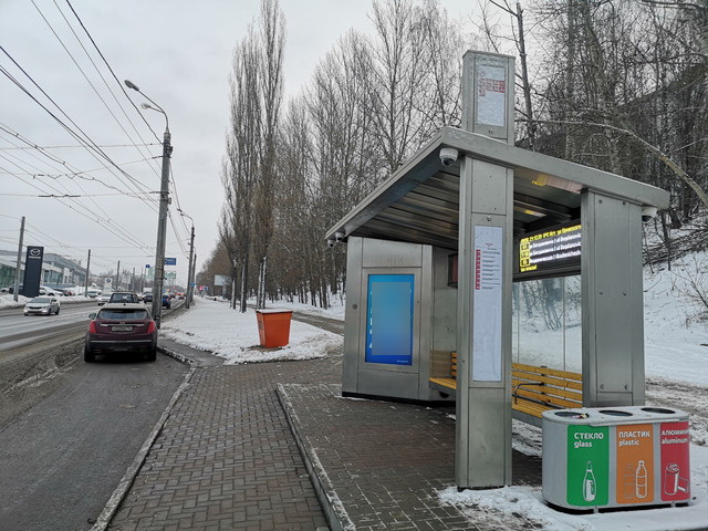 Фотография рекламного носителя, тип: Остановка, адрес: Бринского ул., ост. Бринского ул., поз.1, Нижний Новгород, Нижегородская область, Россия. Сторона A+B №869913