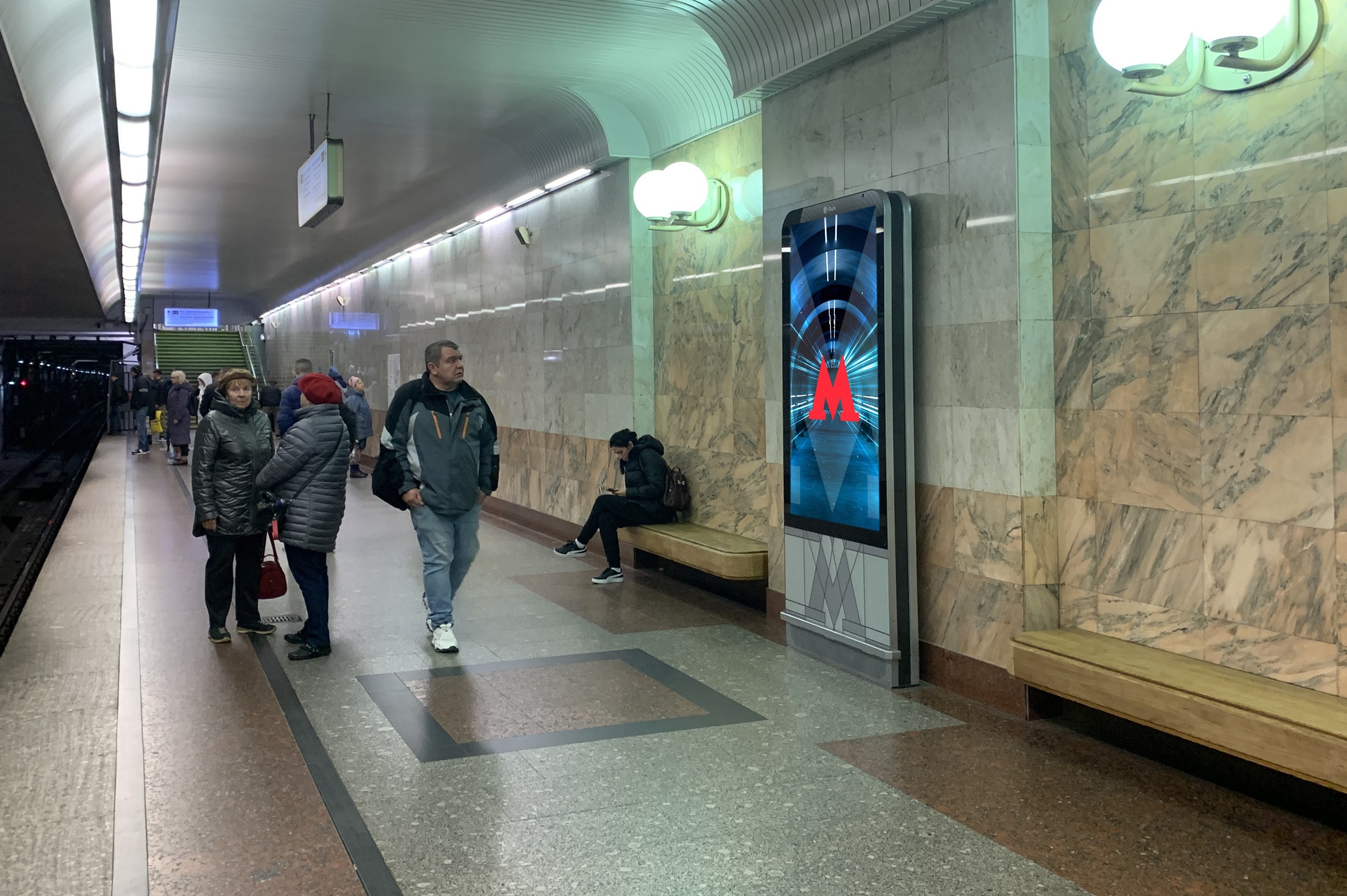 Фотография рекламного носителя, тип: Видеоэкран, адрес: Станция метро «Улица Старокачаловская», линия Бутовская, Москва, Россия. Сторона/вариант А1 №1055733