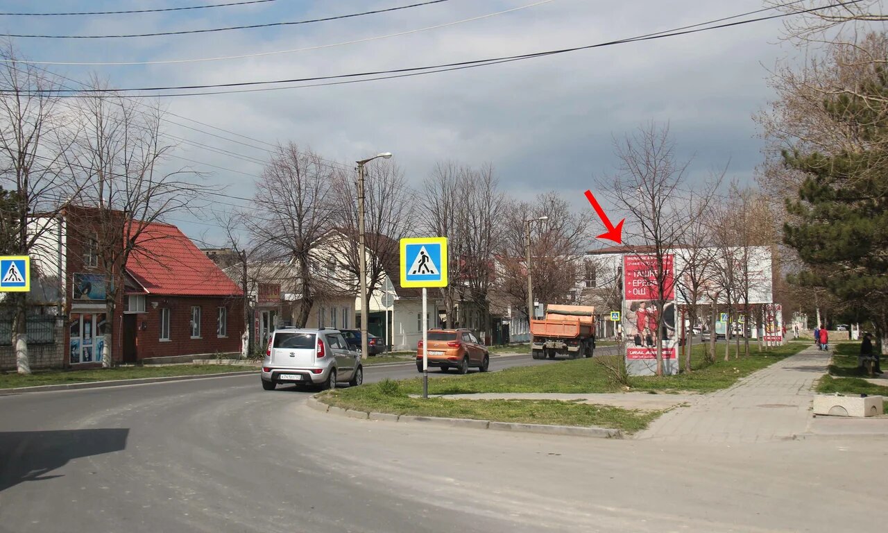 Фотография рекламного носителя, тип: Пиллар 3x1.4, адрес: Ленина ул., н-в «Скорой помощи», Анапа, Краснодарский край, Россия. Сторона А №785124