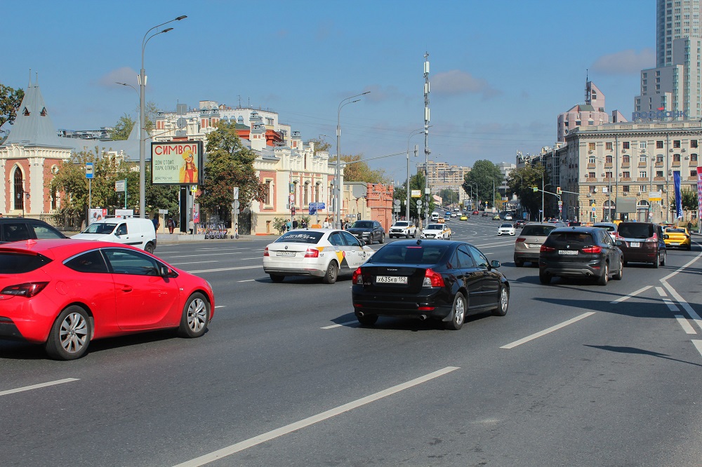 Фотография рекламного носителя, тип: Ситиборд 2.7x3.7, адрес: Зацепский Вал ул., д.14, Москва, Россия. Сторона Б1-Б5 №724292