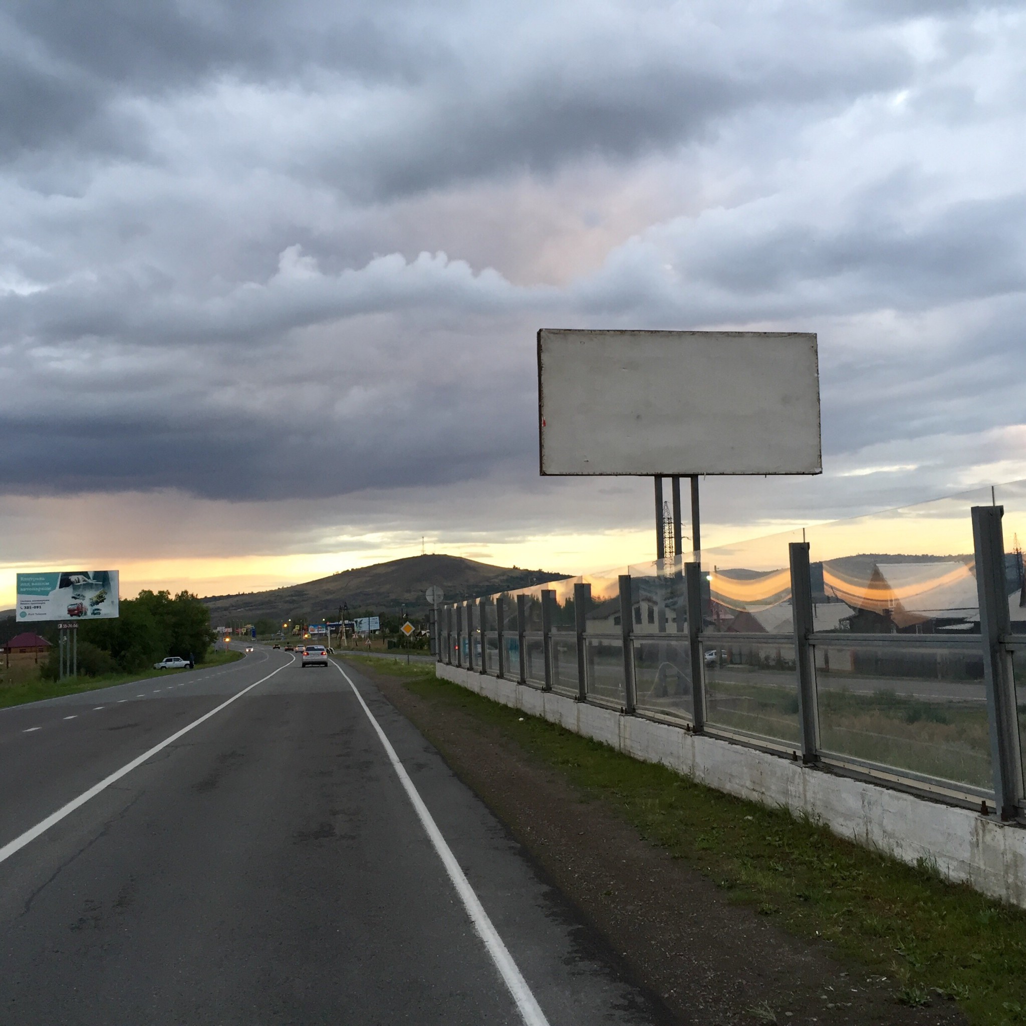 Фотография рекламного носителя, тип: Билборд 3x6, адрес: Абакан-Минусинск-Кызыл а/д., Подсинее с., поз.4, Абакан, Республика Хакасия, Россия. Сторона A №425601