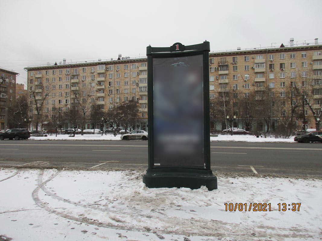 Фотография рекламного носителя, тип: Пиллар 3x1.4, адрес: Фрунзенская наб., д.16, корп.1, напротив, Москва, Россия. Сторона C №849553