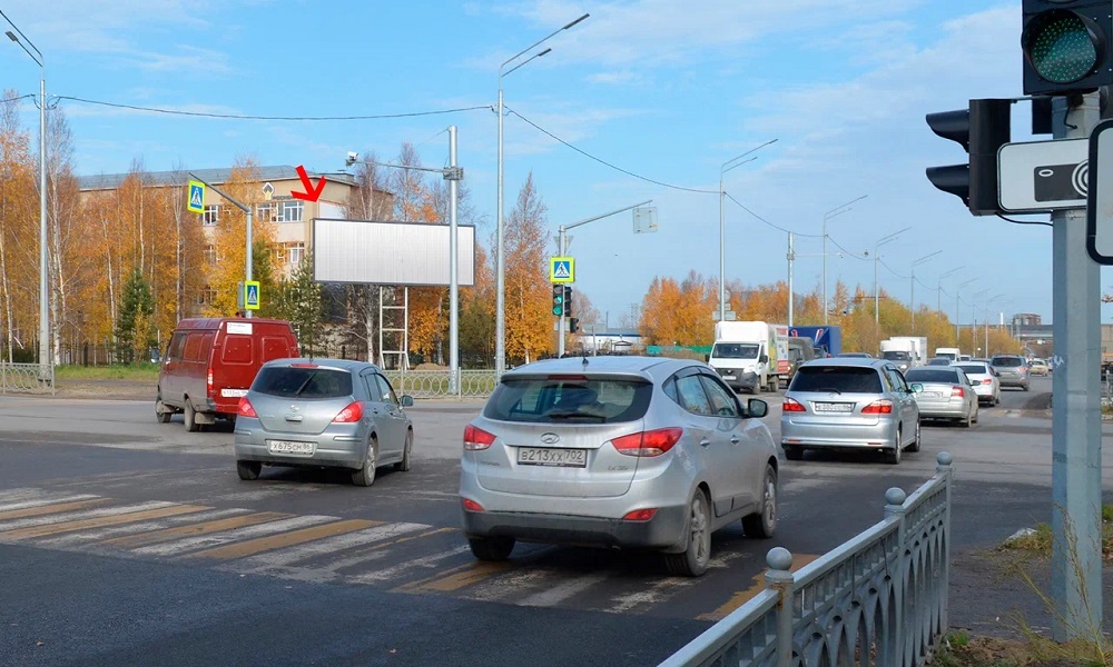 Фотография рекламного носителя, тип: Билборд 3x9, адрес: Мира ул., д.9п, Нижневартовск, Ханты-Мансийский автономный округ – Югра, Россия. Сторона А1-А3 №1068792