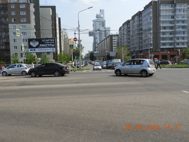 Фотография рекламного носителя, тип: Билборд 3x6, адрес: Алексеева ул. Х 78 Добр. Бригады ул., Красноярск, Красноярский край, Россия. Сторона B1-В3 №378525