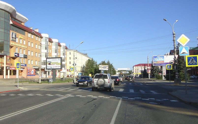 Фотография рекламного носителя, тип: Ситиборд 2.7x3.7, адрес: Троицкий пр-т. Х Володарского ул., Архангельск, Архангельская область, Россия. Сторона Б №667760