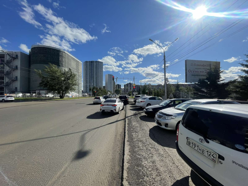 Фотография рекламного носителя, тип: Билборд 3x6, адрес: Окябрьская ул. X Авиаторов ул., д.19, Красноярск, Красноярский край, Россия. Сторона А1-А3 №1029568