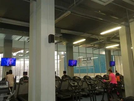 Фотография рекламного носителя, тип: Видеоэкран, адрес: Фитнес-центр «ALEX fitness Кудрово», Кудрово г., Ленинградская ул., д.5, Ленинградская область, Россия. Сторона/вариант 11 №981239